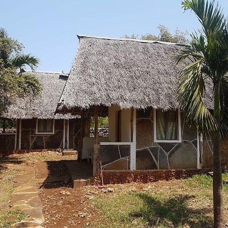 Shimoni Gardens Cottages Экстерьер фото